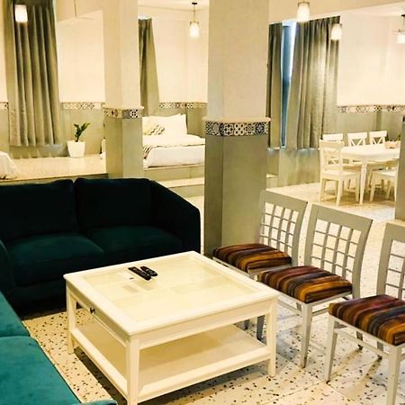 Nest Beacon Resort Daman Exterior foto