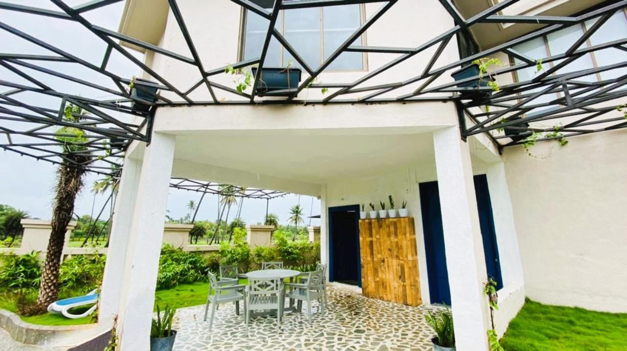 Nest Beacon Resort Daman Exterior foto